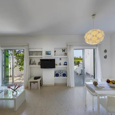 Vila Melis - Charming In