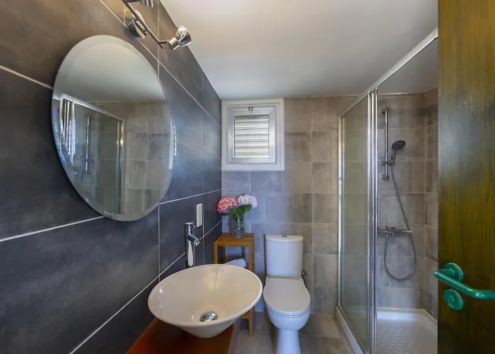 Melis - Charming In Villa