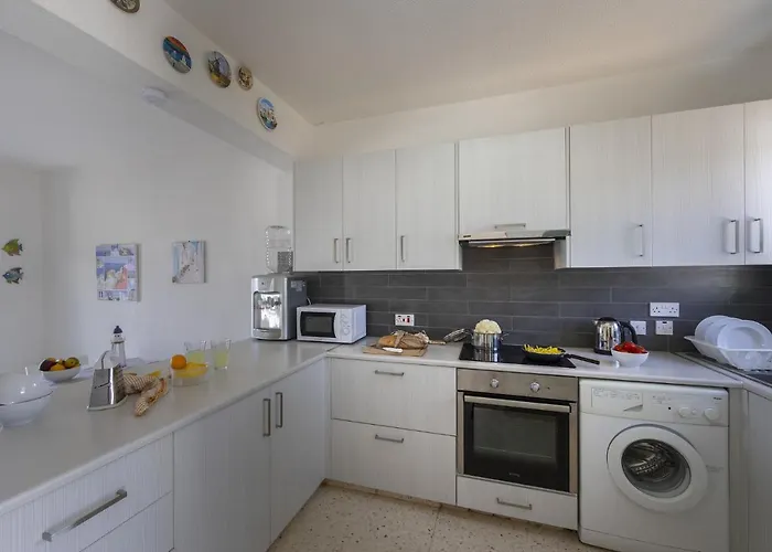 Melis - Charming In Villa