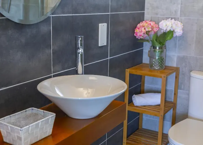 Melis - Charming In Villa Protaras